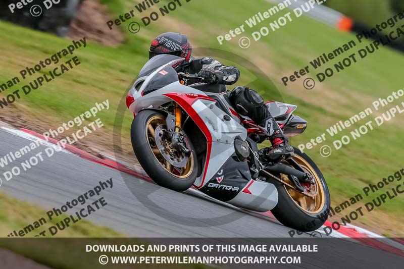 Oulton Park 17 Aug 2018;PJ Motorsport Photography 2018;anglesey;brands hatch;cadwell park;croft;donington park;enduro digital images;event digital images;eventdigitalimages;mallory;no limits;oulton park;peter wileman photography;racing digital images;silverstone;snetterton;trackday digital images;trackday photos;vmcc banbury run;welsh 2 day enduro