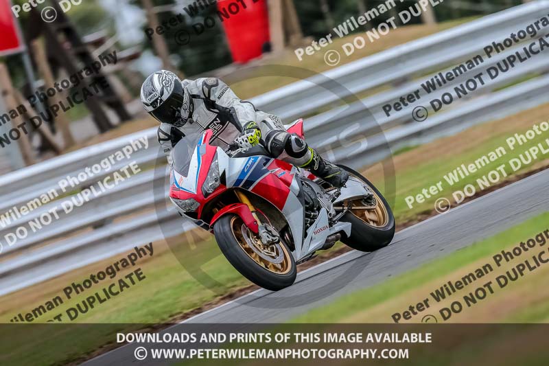 Oulton Park 17 Aug 2018;PJ Motorsport Photography 2018;anglesey;brands hatch;cadwell park;croft;donington park;enduro digital images;event digital images;eventdigitalimages;mallory;no limits;oulton park;peter wileman photography;racing digital images;silverstone;snetterton;trackday digital images;trackday photos;vmcc banbury run;welsh 2 day enduro