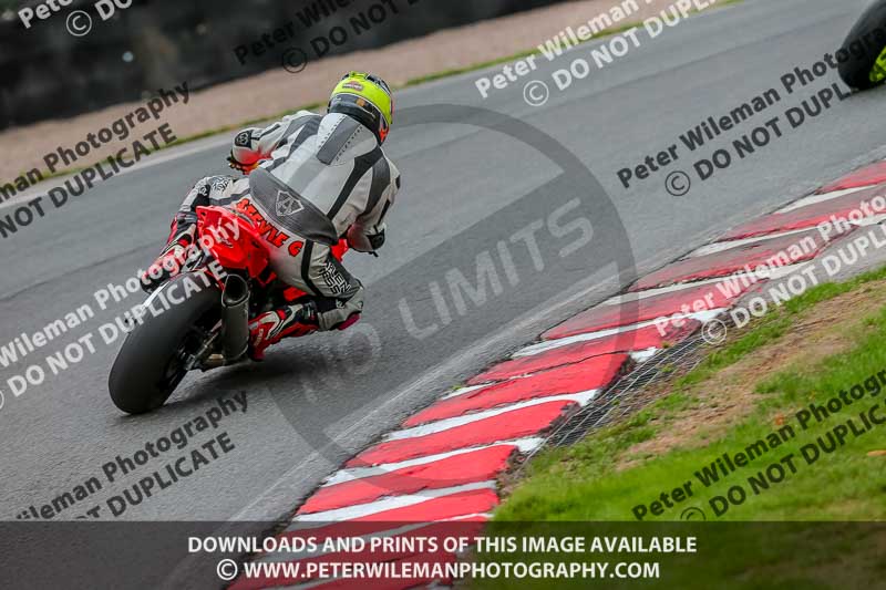 Oulton Park 17 Aug 2018;PJ Motorsport Photography 2018;anglesey;brands hatch;cadwell park;croft;donington park;enduro digital images;event digital images;eventdigitalimages;mallory;no limits;oulton park;peter wileman photography;racing digital images;silverstone;snetterton;trackday digital images;trackday photos;vmcc banbury run;welsh 2 day enduro