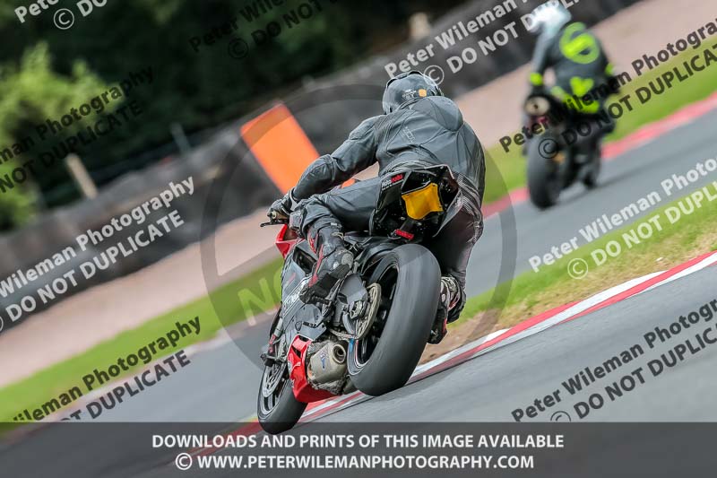 Oulton Park 17 Aug 2018;PJ Motorsport Photography 2018;anglesey;brands hatch;cadwell park;croft;donington park;enduro digital images;event digital images;eventdigitalimages;mallory;no limits;oulton park;peter wileman photography;racing digital images;silverstone;snetterton;trackday digital images;trackday photos;vmcc banbury run;welsh 2 day enduro