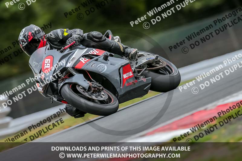 Oulton Park 17 Aug 2018;PJ Motorsport Photography 2018;anglesey;brands hatch;cadwell park;croft;donington park;enduro digital images;event digital images;eventdigitalimages;mallory;no limits;oulton park;peter wileman photography;racing digital images;silverstone;snetterton;trackday digital images;trackday photos;vmcc banbury run;welsh 2 day enduro