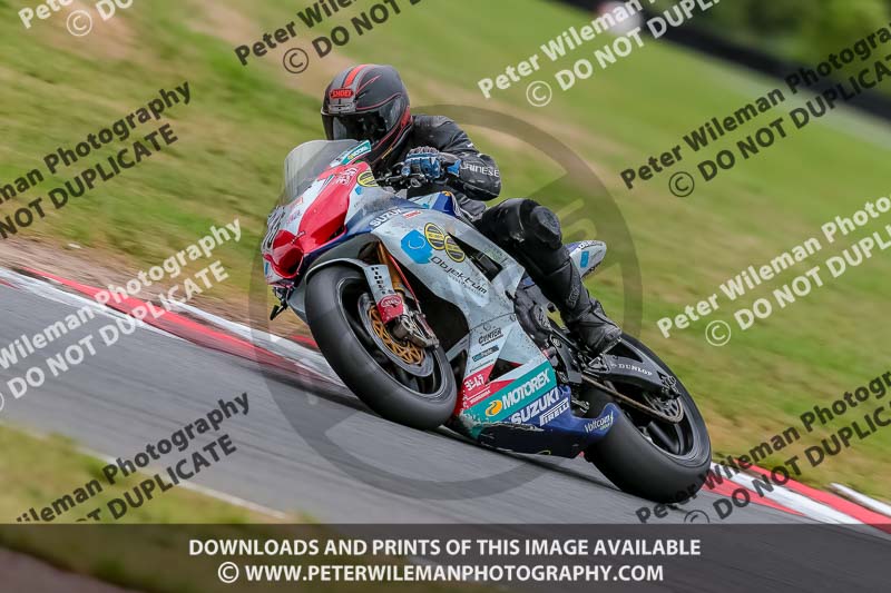 Oulton Park 17 Aug 2018;PJ Motorsport Photography 2018;anglesey;brands hatch;cadwell park;croft;donington park;enduro digital images;event digital images;eventdigitalimages;mallory;no limits;oulton park;peter wileman photography;racing digital images;silverstone;snetterton;trackday digital images;trackday photos;vmcc banbury run;welsh 2 day enduro