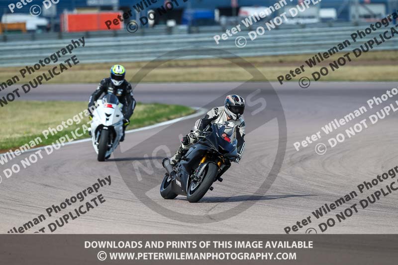 Rockingham no limits trackday;enduro digital images;event digital images;eventdigitalimages;no limits trackdays;peter wileman photography;racing digital images;rockingham raceway northamptonshire;rockingham trackday photographs;trackday digital images;trackday photos