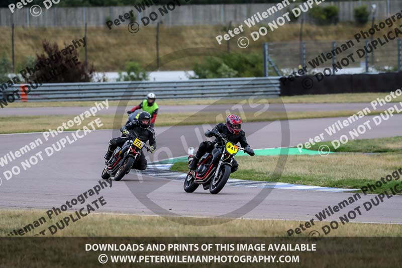 Rockingham no limits trackday;enduro digital images;event digital images;eventdigitalimages;no limits trackdays;peter wileman photography;racing digital images;rockingham raceway northamptonshire;rockingham trackday photographs;trackday digital images;trackday photos