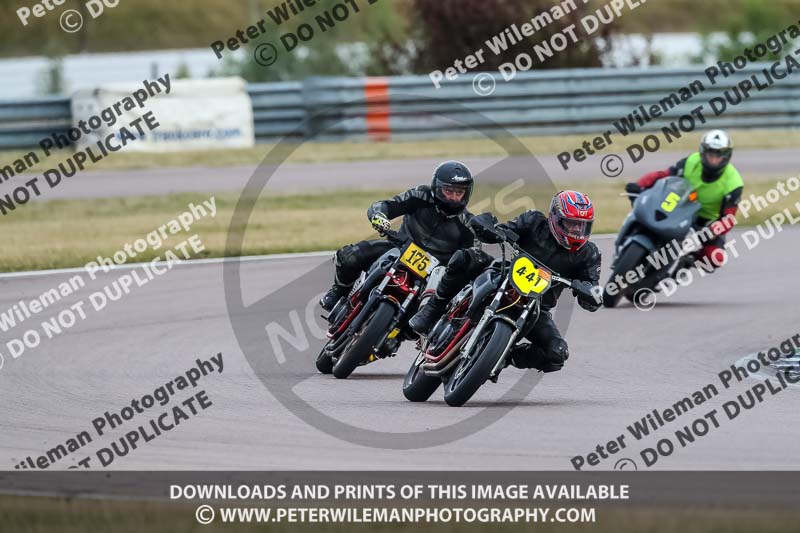 Rockingham no limits trackday;enduro digital images;event digital images;eventdigitalimages;no limits trackdays;peter wileman photography;racing digital images;rockingham raceway northamptonshire;rockingham trackday photographs;trackday digital images;trackday photos