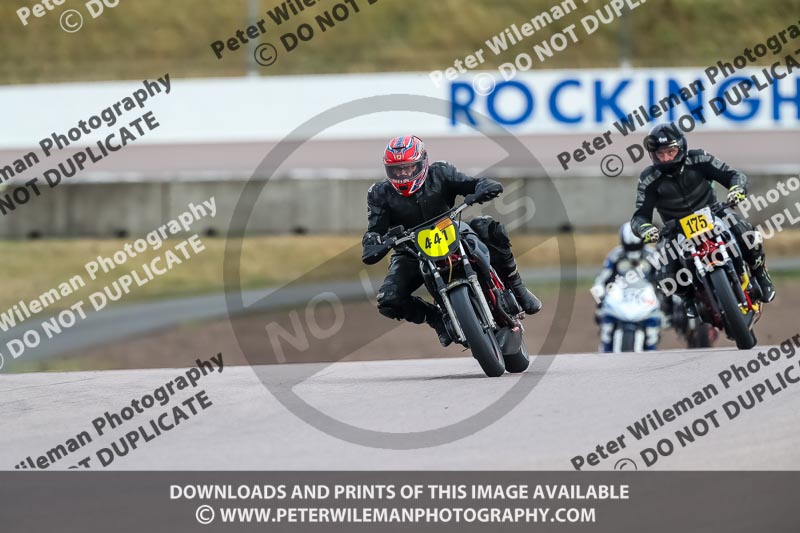 Rockingham no limits trackday;enduro digital images;event digital images;eventdigitalimages;no limits trackdays;peter wileman photography;racing digital images;rockingham raceway northamptonshire;rockingham trackday photographs;trackday digital images;trackday photos