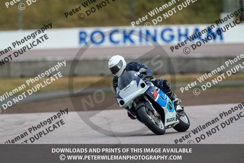 Rockingham no limits trackday;enduro digital images;event digital images;eventdigitalimages;no limits trackdays;peter wileman photography;racing digital images;rockingham raceway northamptonshire;rockingham trackday photographs;trackday digital images;trackday photos