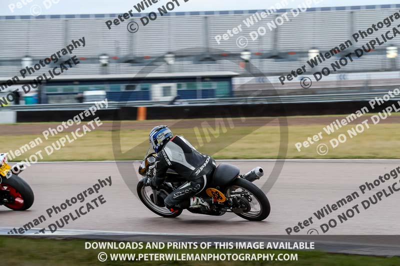 Rockingham no limits trackday;enduro digital images;event digital images;eventdigitalimages;no limits trackdays;peter wileman photography;racing digital images;rockingham raceway northamptonshire;rockingham trackday photographs;trackday digital images;trackday photos