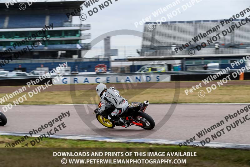 Rockingham no limits trackday;enduro digital images;event digital images;eventdigitalimages;no limits trackdays;peter wileman photography;racing digital images;rockingham raceway northamptonshire;rockingham trackday photographs;trackday digital images;trackday photos