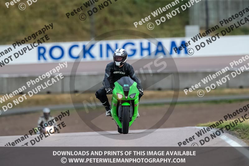 Rockingham no limits trackday;enduro digital images;event digital images;eventdigitalimages;no limits trackdays;peter wileman photography;racing digital images;rockingham raceway northamptonshire;rockingham trackday photographs;trackday digital images;trackday photos