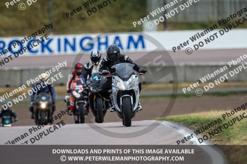 Rockingham no limits trackday;enduro digital images;event digital images;eventdigitalimages;no limits trackdays;peter wileman photography;racing digital images;rockingham raceway northamptonshire;rockingham trackday photographs;trackday digital images;trackday photos