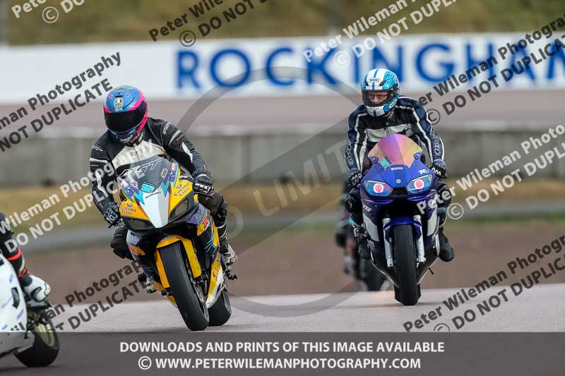 Rockingham no limits trackday;enduro digital images;event digital images;eventdigitalimages;no limits trackdays;peter wileman photography;racing digital images;rockingham raceway northamptonshire;rockingham trackday photographs;trackday digital images;trackday photos