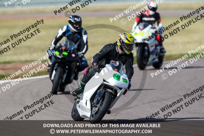 Rockingham no limits trackday;enduro digital images;event digital images;eventdigitalimages;no limits trackdays;peter wileman photography;racing digital images;rockingham raceway northamptonshire;rockingham trackday photographs;trackday digital images;trackday photos