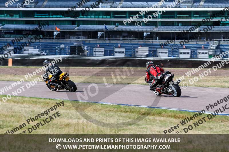 Rockingham no limits trackday;enduro digital images;event digital images;eventdigitalimages;no limits trackdays;peter wileman photography;racing digital images;rockingham raceway northamptonshire;rockingham trackday photographs;trackday digital images;trackday photos