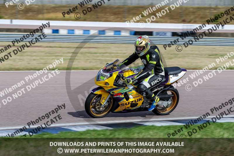 Rockingham no limits trackday;enduro digital images;event digital images;eventdigitalimages;no limits trackdays;peter wileman photography;racing digital images;rockingham raceway northamptonshire;rockingham trackday photographs;trackday digital images;trackday photos