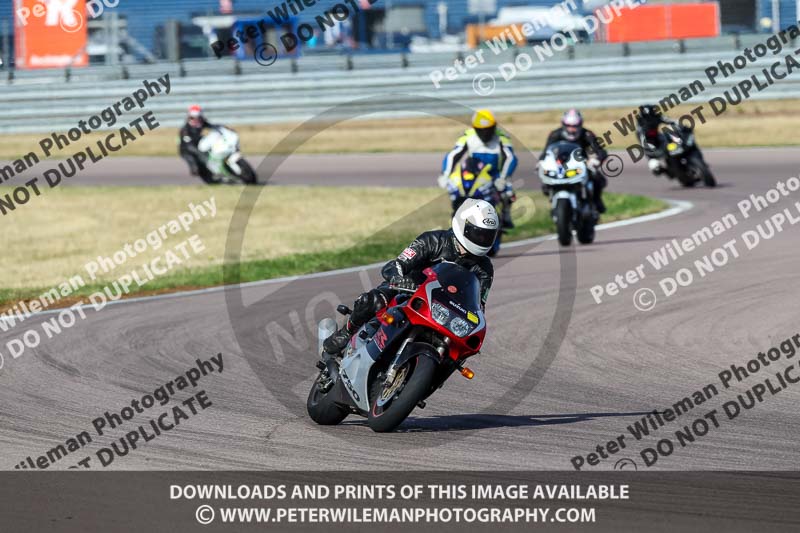 Rockingham no limits trackday;enduro digital images;event digital images;eventdigitalimages;no limits trackdays;peter wileman photography;racing digital images;rockingham raceway northamptonshire;rockingham trackday photographs;trackday digital images;trackday photos