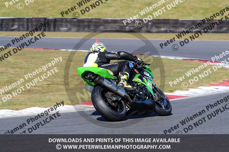 enduro digital images;event digital images;eventdigitalimages;no limits trackdays;peter wileman photography;racing digital images;snetterton;snetterton no limits trackday;snetterton photographs;snetterton trackday photographs;trackday digital images;trackday photos