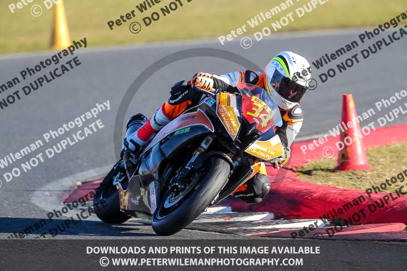 enduro digital images;event digital images;eventdigitalimages;no limits trackdays;peter wileman photography;racing digital images;snetterton;snetterton no limits trackday;snetterton photographs;snetterton trackday photographs;trackday digital images;trackday photos