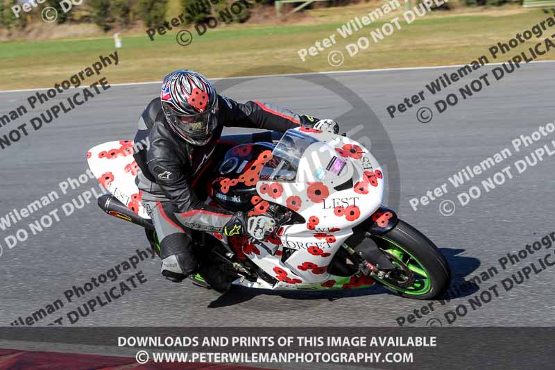 enduro digital images;event digital images;eventdigitalimages;no limits trackdays;peter wileman photography;racing digital images;snetterton;snetterton no limits trackday;snetterton photographs;snetterton trackday photographs;trackday digital images;trackday photos