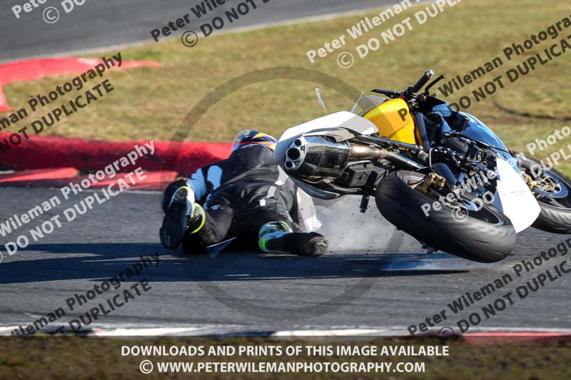 enduro digital images;event digital images;eventdigitalimages;no limits trackdays;peter wileman photography;racing digital images;snetterton;snetterton no limits trackday;snetterton photographs;snetterton trackday photographs;trackday digital images;trackday photos