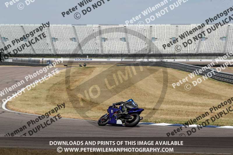 Rockingham no limits trackday;enduro digital images;event digital images;eventdigitalimages;no limits trackdays;peter wileman photography;racing digital images;rockingham raceway northamptonshire;rockingham trackday photographs;trackday digital images;trackday photos