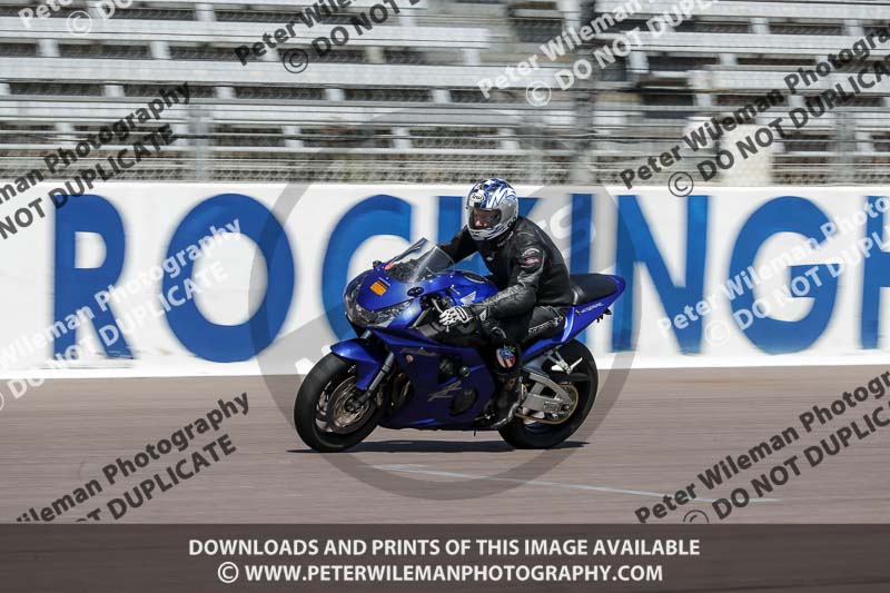 Rockingham no limits trackday;enduro digital images;event digital images;eventdigitalimages;no limits trackdays;peter wileman photography;racing digital images;rockingham raceway northamptonshire;rockingham trackday photographs;trackday digital images;trackday photos