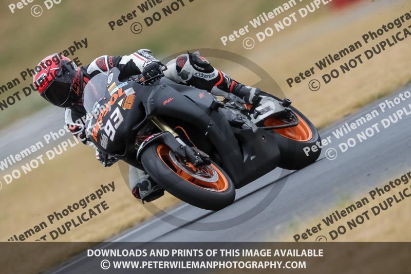 enduro digital images;event digital images;eventdigitalimages;no limits trackdays;peter wileman photography;racing digital images;snetterton;snetterton no limits trackday;snetterton photographs;snetterton trackday photographs;trackday digital images;trackday photos