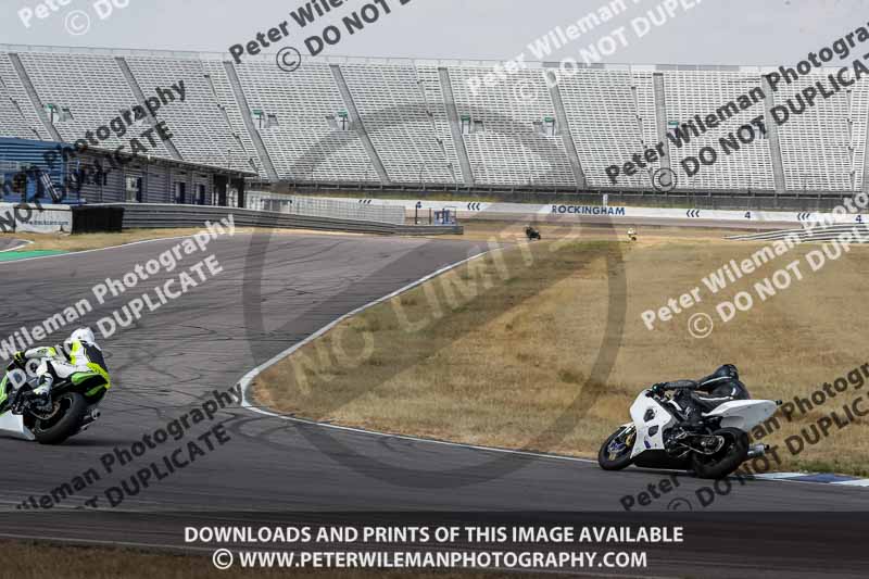 Rockingham no limits trackday;enduro digital images;event digital images;eventdigitalimages;no limits trackdays;peter wileman photography;racing digital images;rockingham raceway northamptonshire;rockingham trackday photographs;trackday digital images;trackday photos