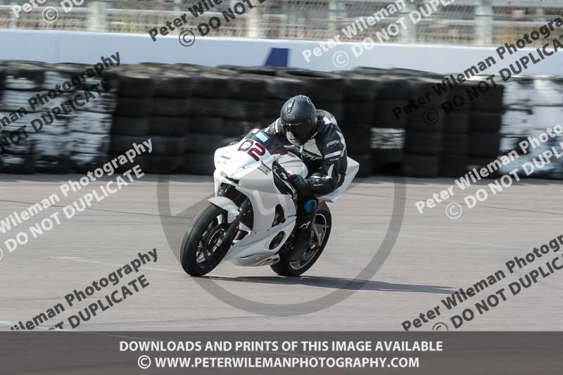 Rockingham no limits trackday;enduro digital images;event digital images;eventdigitalimages;no limits trackdays;peter wileman photography;racing digital images;rockingham raceway northamptonshire;rockingham trackday photographs;trackday digital images;trackday photos