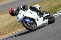 Rockingham-no-limits-trackday;enduro-digital-images;event-digital-images;eventdigitalimages;no-limits-trackdays;peter-wileman-photography;racing-digital-images;rockingham-raceway-northamptonshire;rockingham-trackday-photographs;trackday-digital-images;trackday-photos