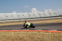 Rockingham-no-limits-trackday;enduro-digital-images;event-digital-images;eventdigitalimages;no-limits-trackdays;peter-wileman-photography;racing-digital-images;rockingham-raceway-northamptonshire;rockingham-trackday-photographs;trackday-digital-images;trackday-photos