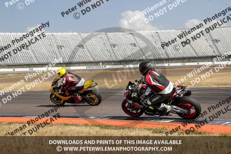 Rockingham no limits trackday;enduro digital images;event digital images;eventdigitalimages;no limits trackdays;peter wileman photography;racing digital images;rockingham raceway northamptonshire;rockingham trackday photographs;trackday digital images;trackday photos