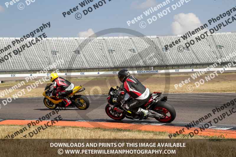 Rockingham no limits trackday;enduro digital images;event digital images;eventdigitalimages;no limits trackdays;peter wileman photography;racing digital images;rockingham raceway northamptonshire;rockingham trackday photographs;trackday digital images;trackday photos