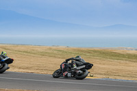 anglesey-no-limits-trackday;anglesey-photographs;anglesey-trackday-photographs;enduro-digital-images;event-digital-images;eventdigitalimages;no-limits-trackdays;peter-wileman-photography;racing-digital-images;trac-mon;trackday-digital-images;trackday-photos;ty-croes