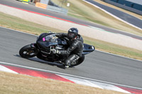 donington-no-limits-trackday;donington-park-photographs;donington-trackday-photographs;no-limits-trackdays;peter-wileman-photography;trackday-digital-images;trackday-photos