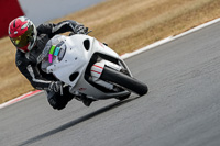 donington-no-limits-trackday;donington-park-photographs;donington-trackday-photographs;no-limits-trackdays;peter-wileman-photography;trackday-digital-images;trackday-photos