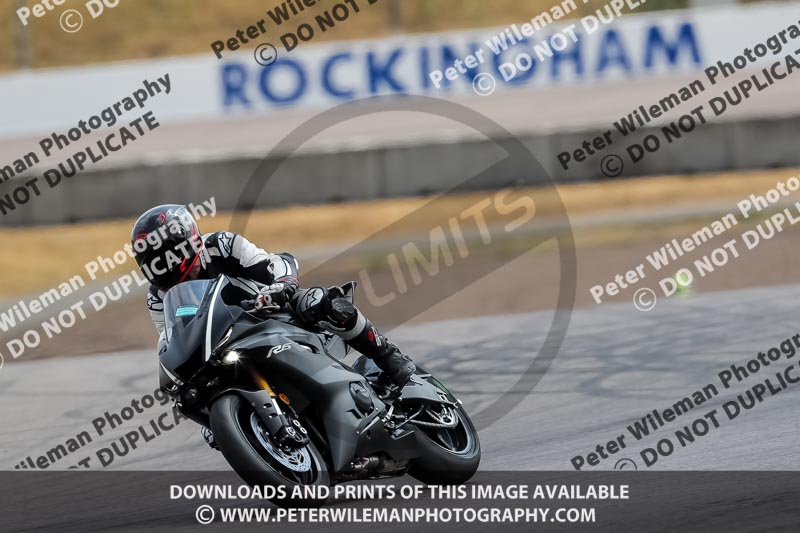 Rockingham no limits trackday;enduro digital images;event digital images;eventdigitalimages;no limits trackdays;peter wileman photography;racing digital images;rockingham raceway northamptonshire;rockingham trackday photographs;trackday digital images;trackday photos