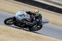 Rockingham-no-limits-trackday;enduro-digital-images;event-digital-images;eventdigitalimages;no-limits-trackdays;peter-wileman-photography;racing-digital-images;rockingham-raceway-northamptonshire;rockingham-trackday-photographs;trackday-digital-images;trackday-photos