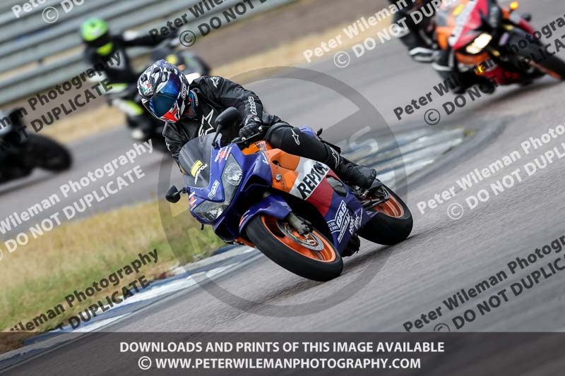 Rockingham no limits trackday;enduro digital images;event digital images;eventdigitalimages;no limits trackdays;peter wileman photography;racing digital images;rockingham raceway northamptonshire;rockingham trackday photographs;trackday digital images;trackday photos