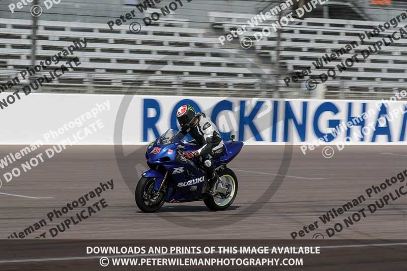 Rockingham no limits trackday;enduro digital images;event digital images;eventdigitalimages;no limits trackdays;peter wileman photography;racing digital images;rockingham raceway northamptonshire;rockingham trackday photographs;trackday digital images;trackday photos