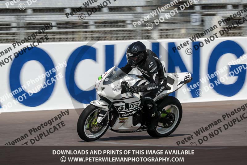 Rockingham no limits trackday;enduro digital images;event digital images;eventdigitalimages;no limits trackdays;peter wileman photography;racing digital images;rockingham raceway northamptonshire;rockingham trackday photographs;trackday digital images;trackday photos