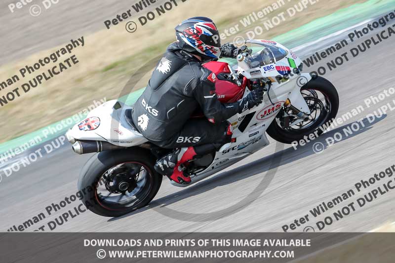 Rockingham no limits trackday;enduro digital images;event digital images;eventdigitalimages;no limits trackdays;peter wileman photography;racing digital images;rockingham raceway northamptonshire;rockingham trackday photographs;trackday digital images;trackday photos