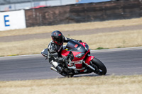 Rockingham-no-limits-trackday;enduro-digital-images;event-digital-images;eventdigitalimages;no-limits-trackdays;peter-wileman-photography;racing-digital-images;rockingham-raceway-northamptonshire;rockingham-trackday-photographs;trackday-digital-images;trackday-photos