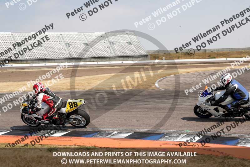 Rockingham no limits trackday;enduro digital images;event digital images;eventdigitalimages;no limits trackdays;peter wileman photography;racing digital images;rockingham raceway northamptonshire;rockingham trackday photographs;trackday digital images;trackday photos