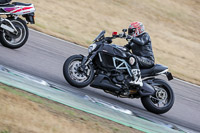 Rockingham-no-limits-trackday;enduro-digital-images;event-digital-images;eventdigitalimages;no-limits-trackdays;peter-wileman-photography;racing-digital-images;rockingham-raceway-northamptonshire;rockingham-trackday-photographs;trackday-digital-images;trackday-photos