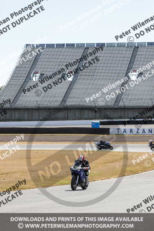 Rockingham no limits trackday;enduro digital images;event digital images;eventdigitalimages;no limits trackdays;peter wileman photography;racing digital images;rockingham raceway northamptonshire;rockingham trackday photographs;trackday digital images;trackday photos