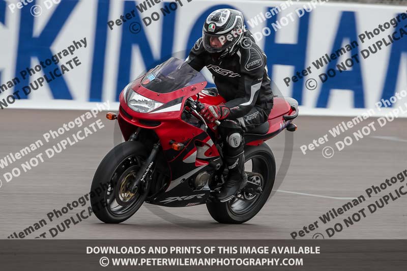 Rockingham no limits trackday;enduro digital images;event digital images;eventdigitalimages;no limits trackdays;peter wileman photography;racing digital images;rockingham raceway northamptonshire;rockingham trackday photographs;trackday digital images;trackday photos