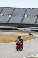 Rockingham-no-limits-trackday;enduro-digital-images;event-digital-images;eventdigitalimages;no-limits-trackdays;peter-wileman-photography;racing-digital-images;rockingham-raceway-northamptonshire;rockingham-trackday-photographs;trackday-digital-images;trackday-photos