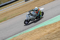 Rockingham-no-limits-trackday;enduro-digital-images;event-digital-images;eventdigitalimages;no-limits-trackdays;peter-wileman-photography;racing-digital-images;rockingham-raceway-northamptonshire;rockingham-trackday-photographs;trackday-digital-images;trackday-photos