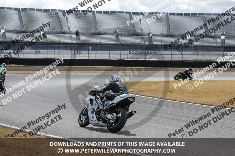 Rockingham no limits trackday;enduro digital images;event digital images;eventdigitalimages;no limits trackdays;peter wileman photography;racing digital images;rockingham raceway northamptonshire;rockingham trackday photographs;trackday digital images;trackday photos